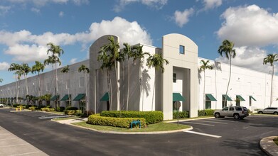 2105-2153 NW 86th Ave, Miami, FL for rent Primary Photo- Image 1 of 4