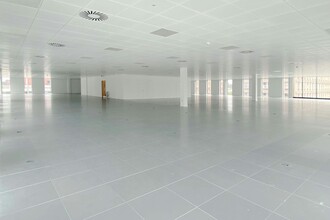 Basing Vw, Basingstoke for rent Interior Photo- Image 1 of 3