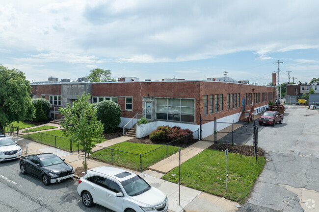 More details for 3021-3027 E Madison St, Baltimore, MD - Light Industrial for Rent