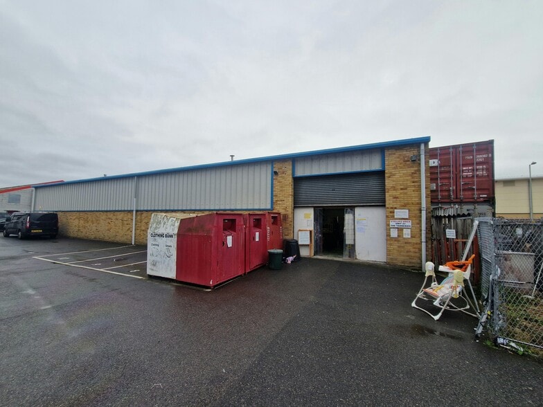 Brockhampton Ln, Havant to rent - Building Photo - Image 1 of 8