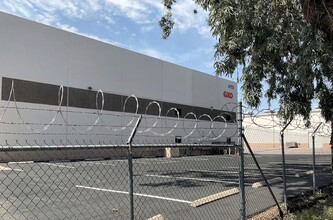 ±131,032 SF Chemical Storage Facility portfolio of 3 properties for sale on LoopNet.co.uk Building Photo- Image 1 of 8