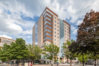 3100 Clarendon Blvd, Arlington, VA for rent Building Photo- Image 1 of 8