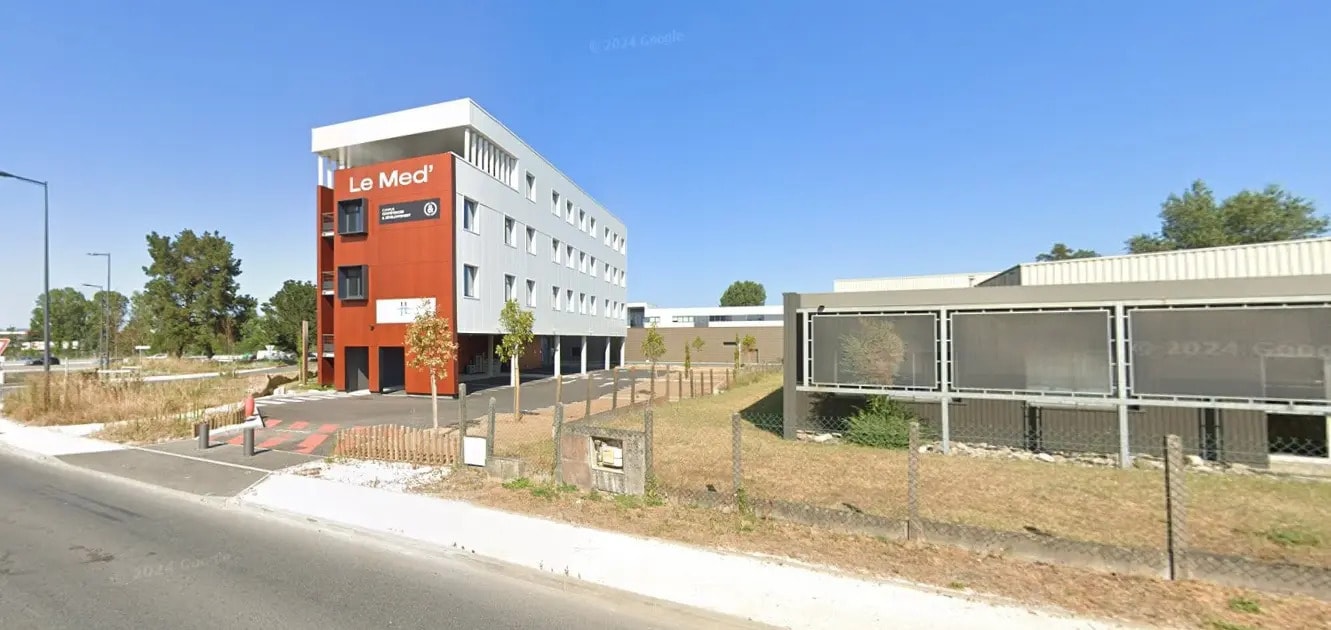 Office in Bruges for sale Building Photo- Image 1 of 4