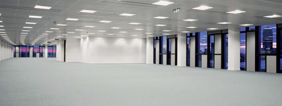 6 Mitre Passage, London to rent - Interior Photo - Image 2 of 15