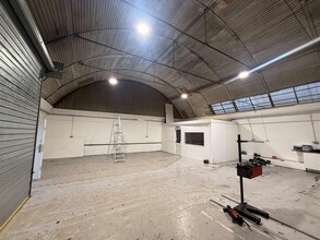 Shrewsbury, Shrewsbury to rent Interior Photo- Image 1 of 1