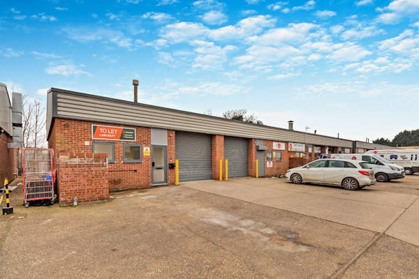 5-8 Davey Clos, Colchester to rent - Building Photo - Image 2 of 7