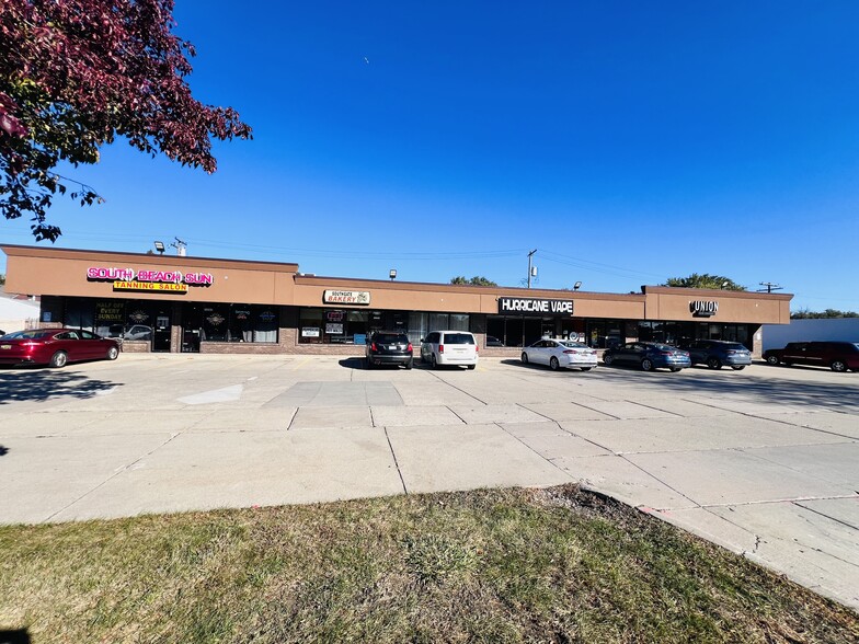 13250-13270 Northline Rd, Southgate, MI for rent - Building Photo - Image 1 of 3