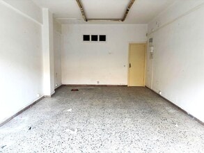 Retail in Montcada i Reixac, Barcelona to rent Interior Photo- Image 2 of 7