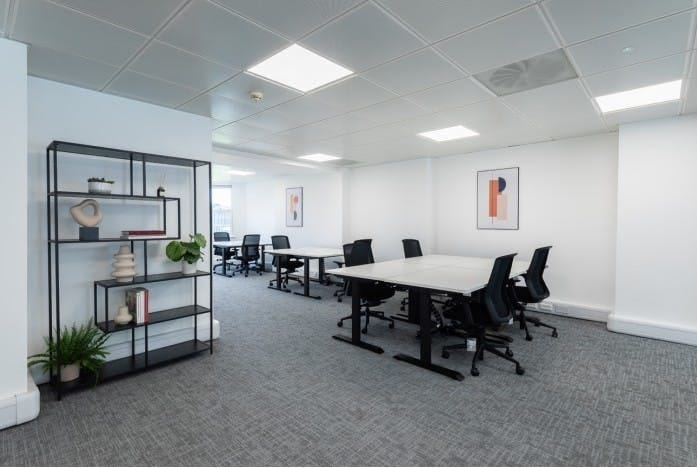 4 City Rd, London to rent - Building Photo - Image 2 of 29