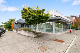 2210 Rimland Dr, Bellingham, WA for rent Building Photo- Image 2 of 40