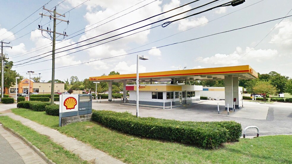 1116 Big Bethel Rd, Hampton 23666 UK