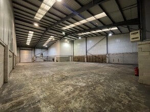 Galveston Grv, Stoke On Trent to rent Interior Photo- Image 2 of 2