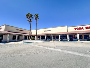 57200-57274 29 Palms Hwy, Yucca Valley, CA for rent Building Photo- Image 1 of 20