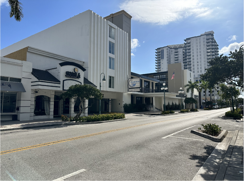 1925 Harrison St, Hollywood, FL for rent - Building Photo - Image 1 of 16