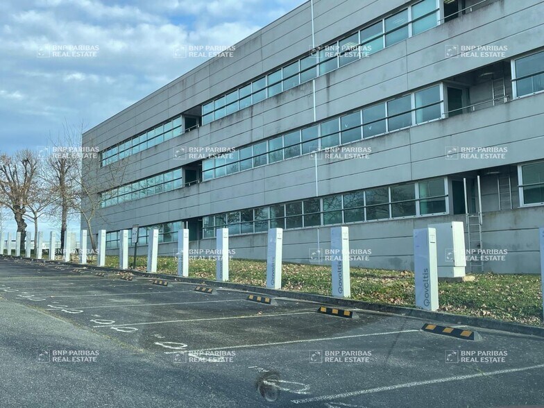 Office in Labège to rent - Building Photo - Image 3 of 28
