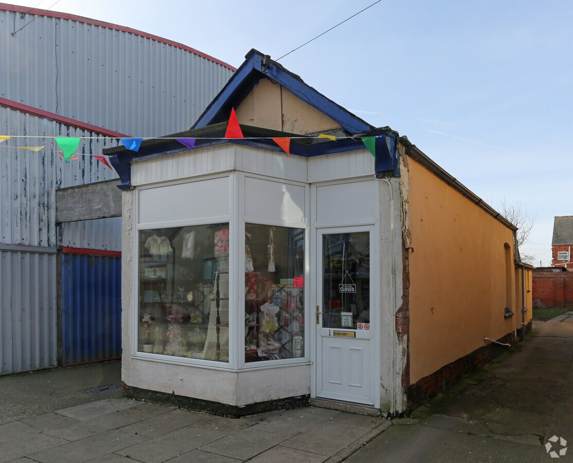 1 Wellington Rd, Mablethorpe LN12 1HR UK