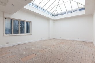 36-38 Mortimer St, London to rent Interior Photo- Image 2 of 7