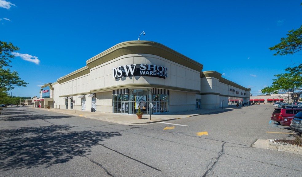 44725-44807 Schoenherr Rd, Sterling Heights, MI for rent - Building Photo - Image 1 of 18