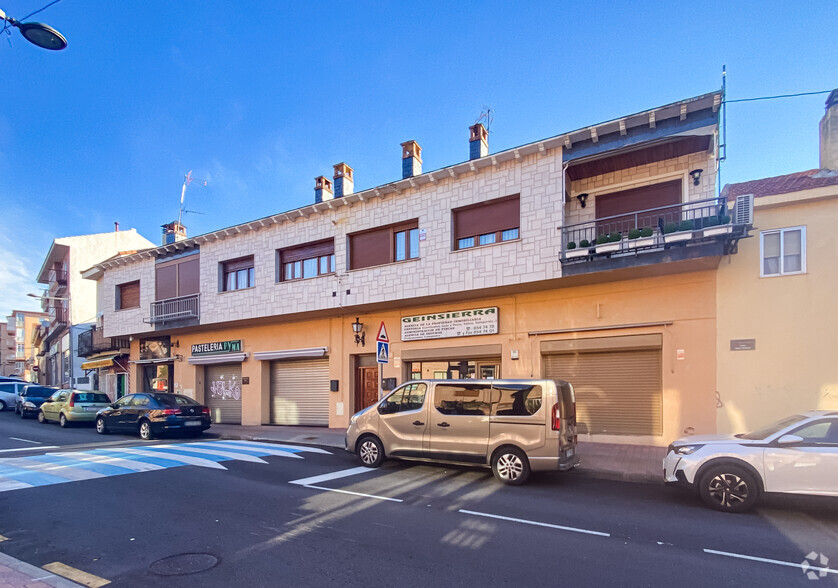 Calle San Roque, 31, Guadarrama, Madrid for rent - Primary Photo - Image 1 of 2