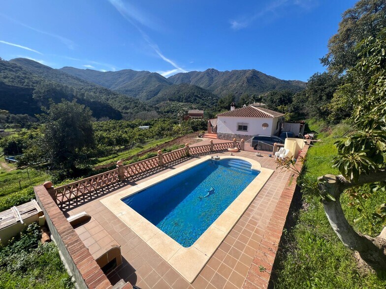 Polígono 15 Paraje, 164, Coín, Málaga for sale - Building Photo - Image 2 of 44