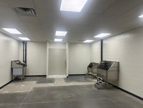 4275 Lien Rd, Madison, WI to rent Interior Photo- Image 1 of 2