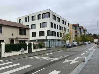 More details for 43 Rue De La République, Chassieu - Health Care for Sale