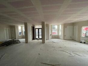 120 Malden Rd, New Malden to rent Interior Photo- Image 1 of 4