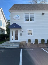 991-995 Post Rd E, Westport, CT for rent Building Photo- Image 2 of 6