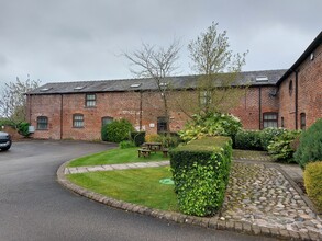 Cherry Tree Ln, Altrincham for rent Building Photo- Image 1 of 6