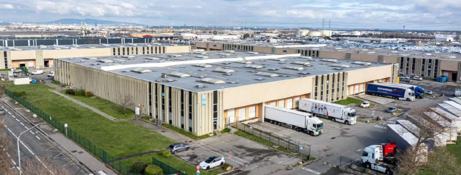 Office in Corbas to rent Aerial- Image 1 of 10