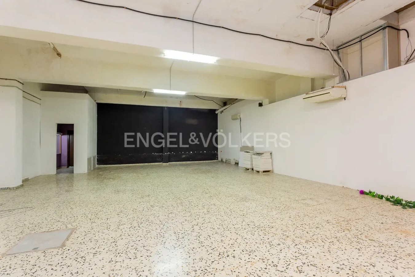 Tarragona, TAR 43005 - - - Interior Photo - Image 1 of 6