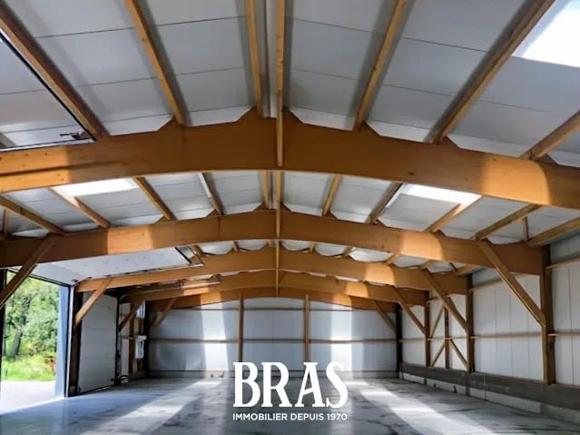 Location Entrepôt 133 m² à 799 m²