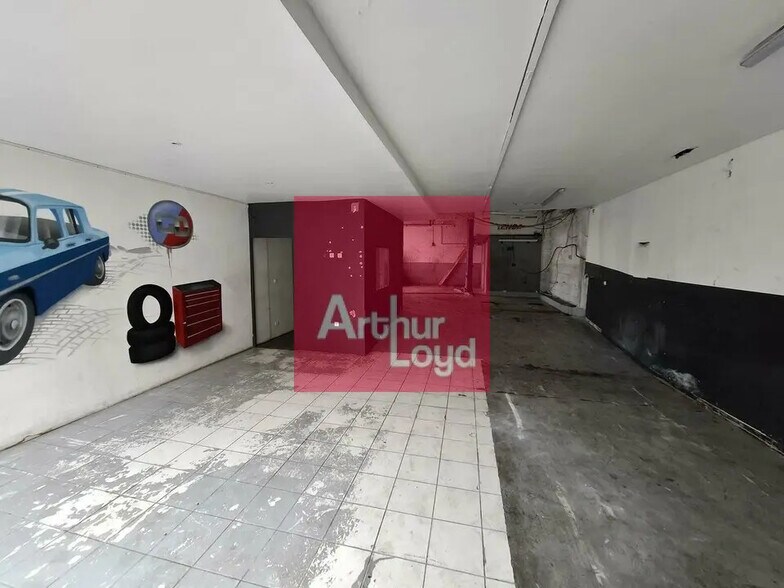 Retail in Clermont-Ferrand for sale - Interior Photo - Image 2 of 3