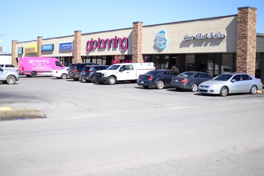 1619-1625 S 4th St, Chickasha, OK for sale - Building Photo - Image 1 of 1