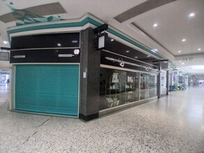 1-32 Quadrant Arcade, Romford to rent Building Photo- Image 1 of 6