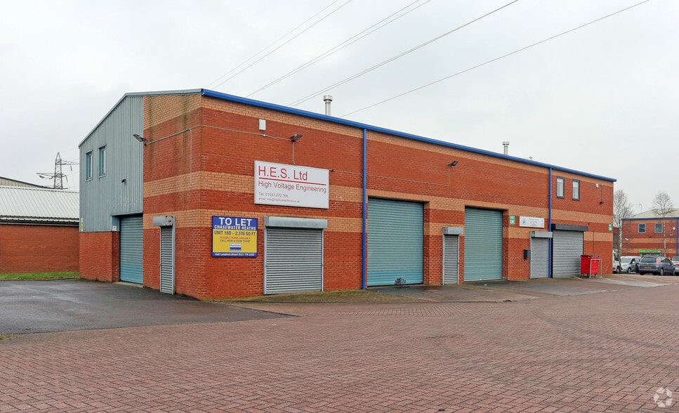Cobbett Rd, Burntwood to rent - Primary Photo - Image 1 of 2