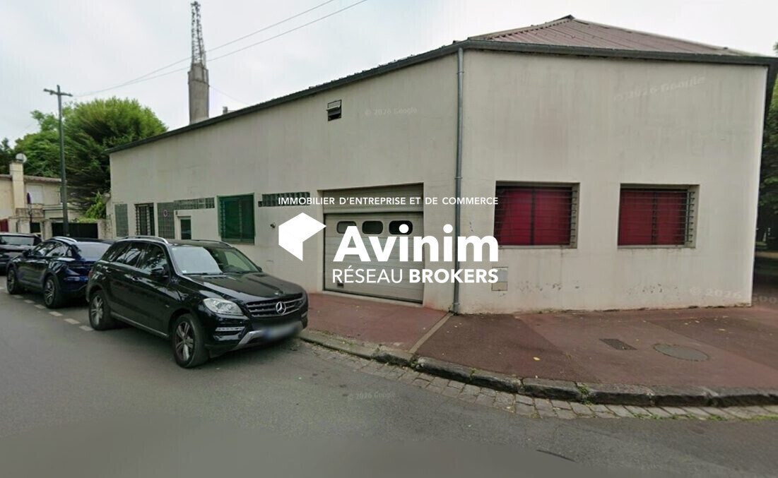 Industrial in Saint-Maur-des-Fossés to rent Building Photo- Image 1 of 11