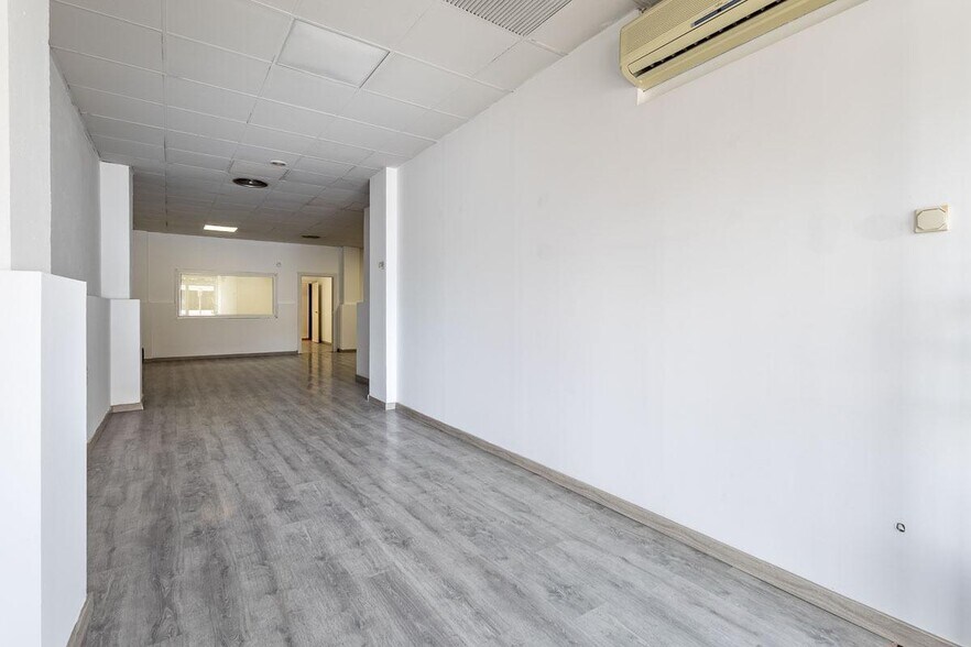 Retail in Maracena for sale - Interior Photo - Image 3 of 10