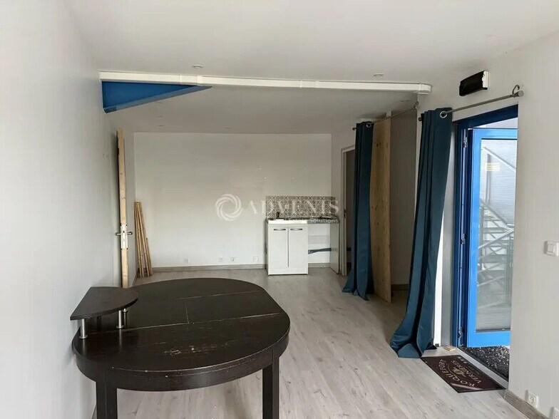 Light Industrial in Villenoy for sale - Interior Photo - Image 3 of 9