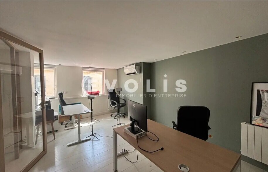 Office in Bordeaux to rent - Interior Photo - Image 2 of 8
