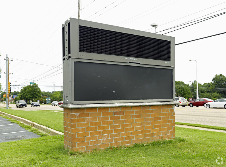 6672 E Shelby Dr, Memphis, TN for rent - Building Photo - Image 3 of 4