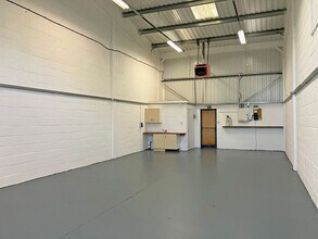 Brambleside, Uckfield to rent Interior Photo- Image 2 of 3