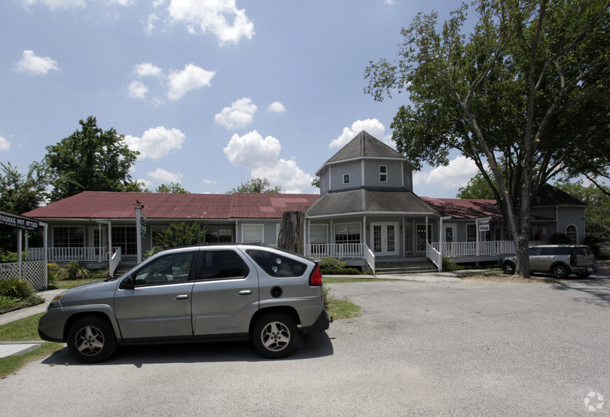 419 Gentry St, Spring, TX for rent - Building Photo - Image 1 of 4