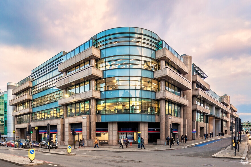 10 Queen Street Pl, London to rent - Building Photo - Image 1 of 16