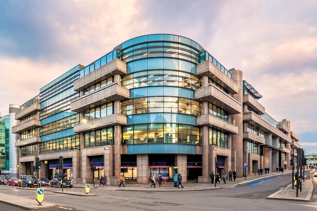 More details for 10 Queen Street Pl, London - Retail to Rent