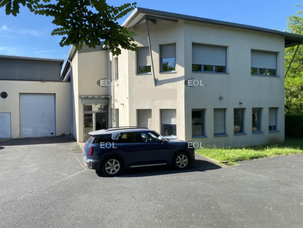 Light Industrial in Lissieu to rent Building Photo- Image 1 of 18