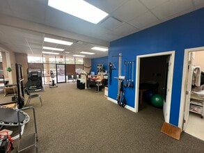 4325 Lynx Paw Trail, Valrico, FL to rent Interior Photo- Image 2 of 9