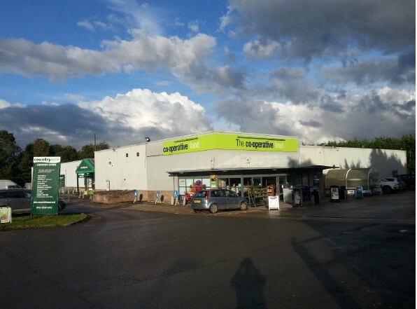 Station Rd, Bourton On The Water for sale Primary Photo- Image 1 of 1