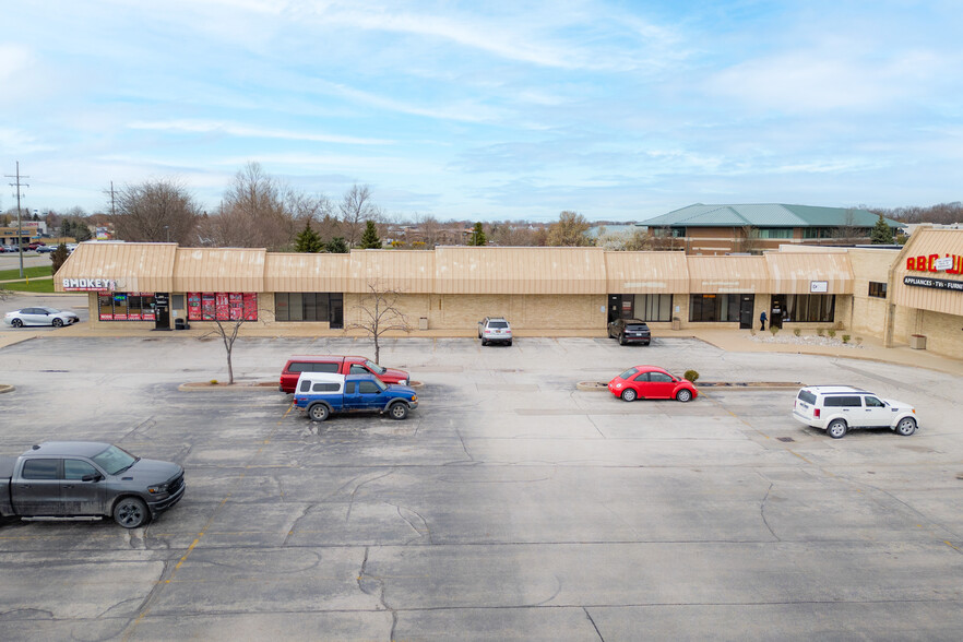 4130-4146 24th Ave, Fort Gratiot, MI for rent - Building Photo - Image 3 of 12