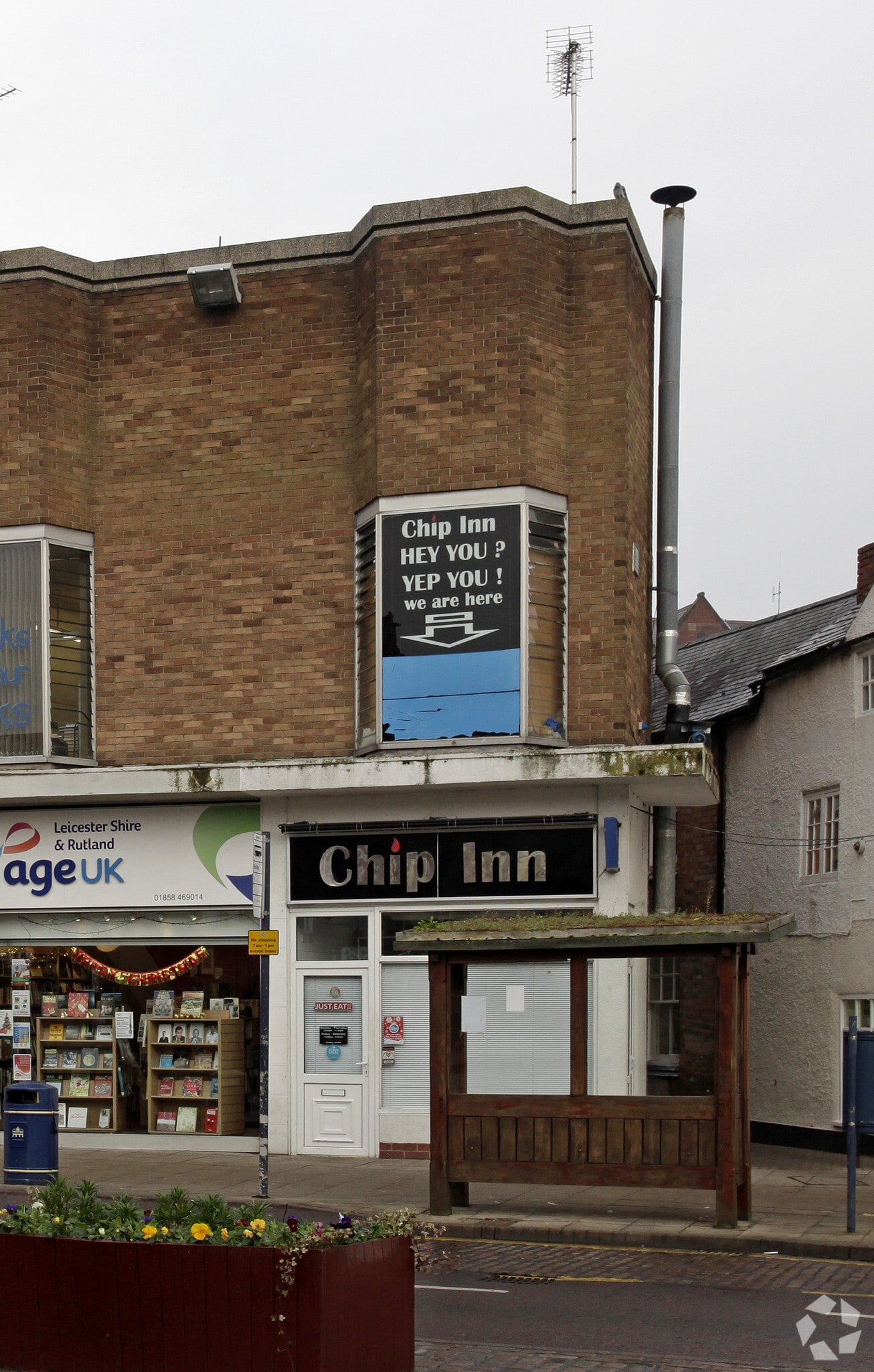 Market Harborough – The Square portfolio of 6 properties for sale on LoopNet.co.uk Primary Photo- Image 1 of 7